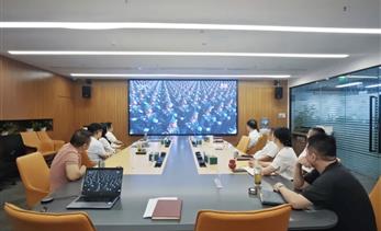 弘扬伟大抗战精神 凝聚磅礴奋进力量——宜发展产城公司党委组织集中收看纪念中国人民抗日战争暨世界反法西斯战争胜利80周年大会